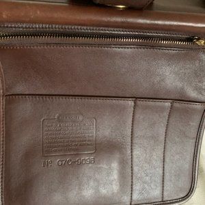 Brown coach briefcase vintage g7c-9096